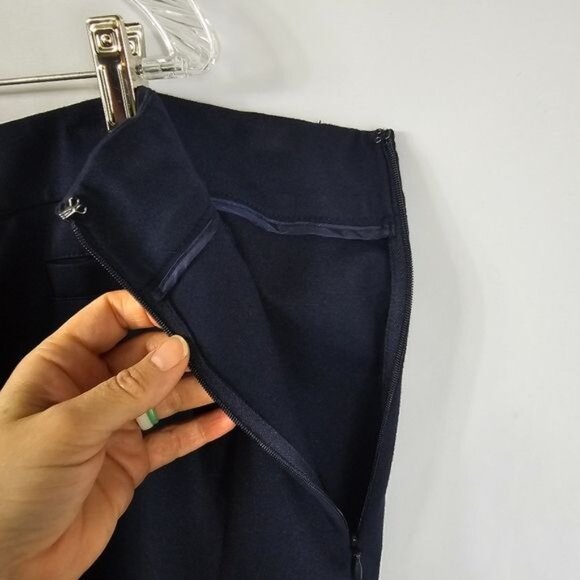 Talbots Stretch Ponte Knit Skirt Sz 22WP Navy Side Zip Knee Length Office - Picture 4 of 8